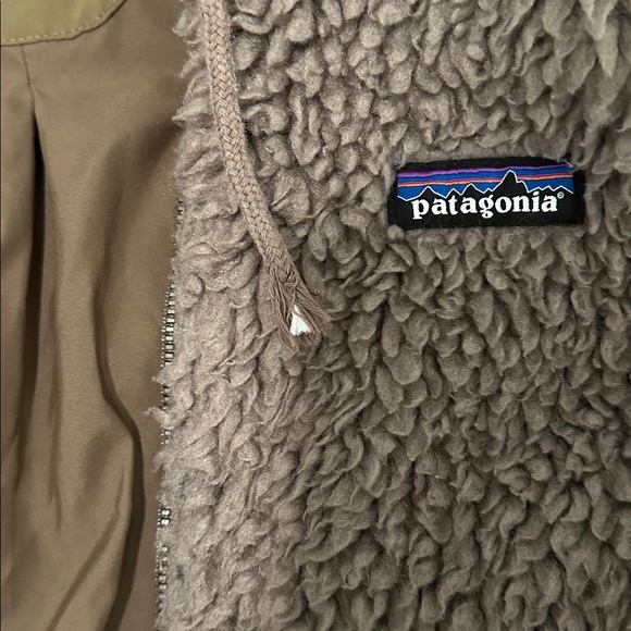 Patagonia Dusty Mesa Parka - Picture 3 of 3